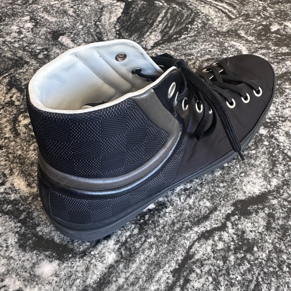 Louis Vuitton Damier Graphite Pattern Nylon Sneakers - Picture 7 of 11